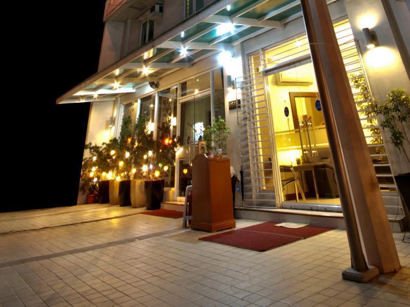 Avitel Hotel Makati City Ngoại thất bức ảnh
