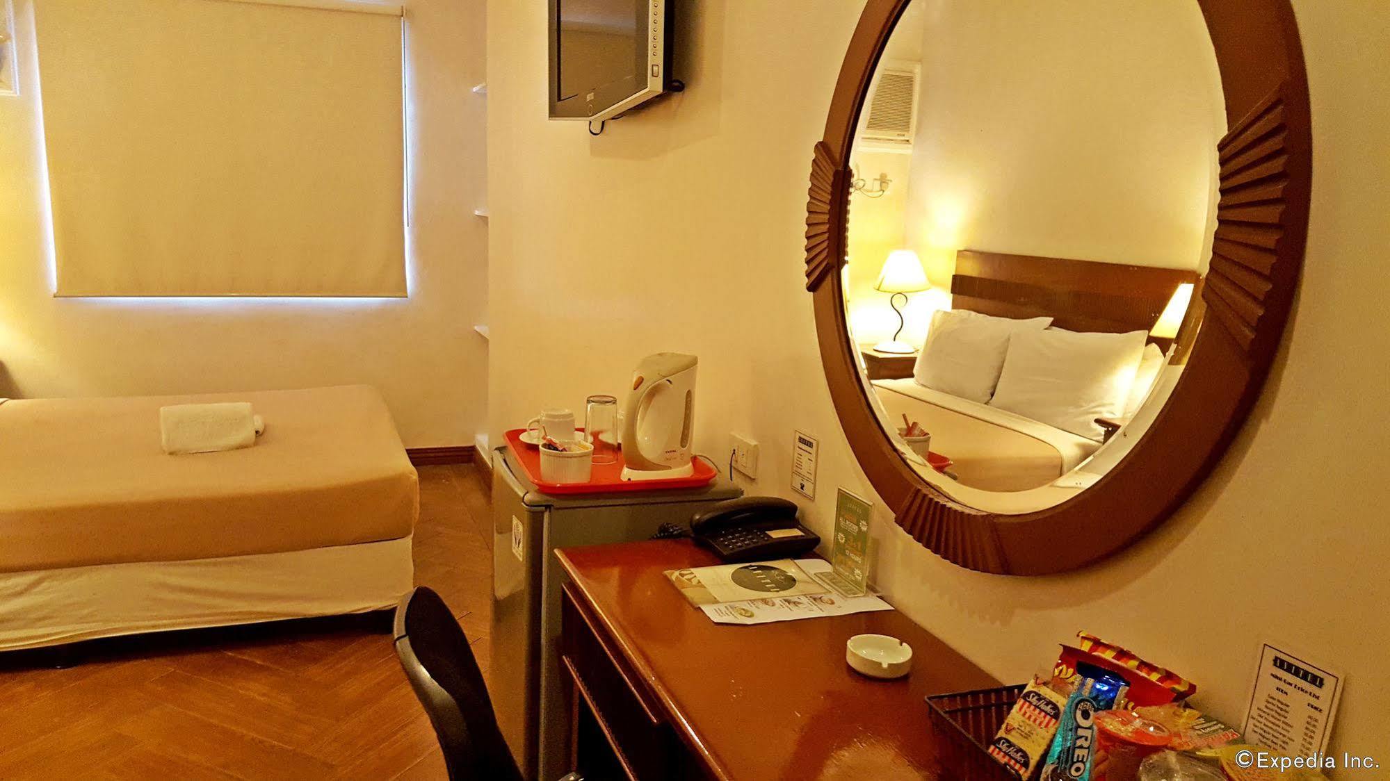 Avitel Hotel Makati City Ngoại thất bức ảnh