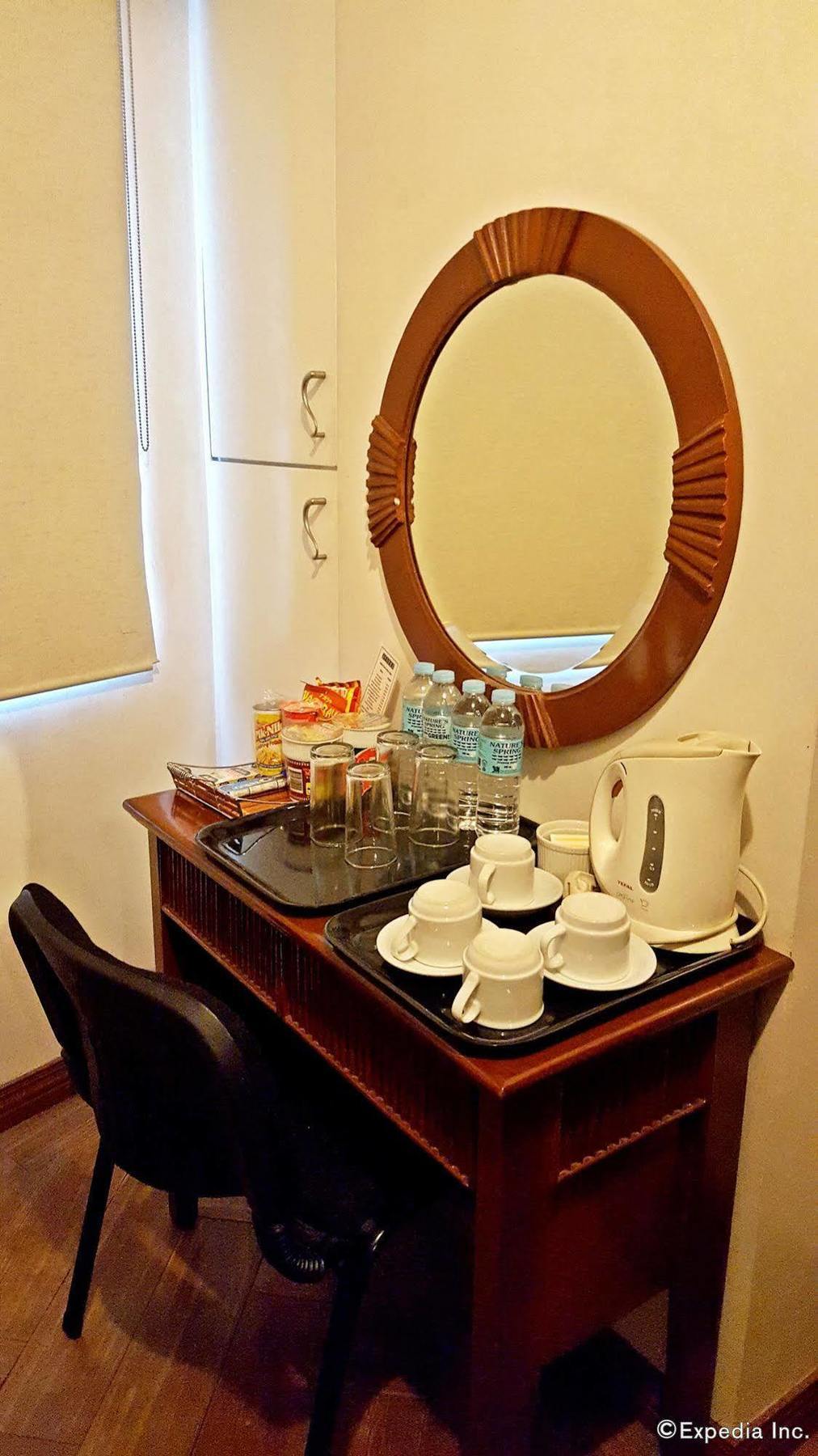 Avitel Hotel Makati City Ngoại thất bức ảnh