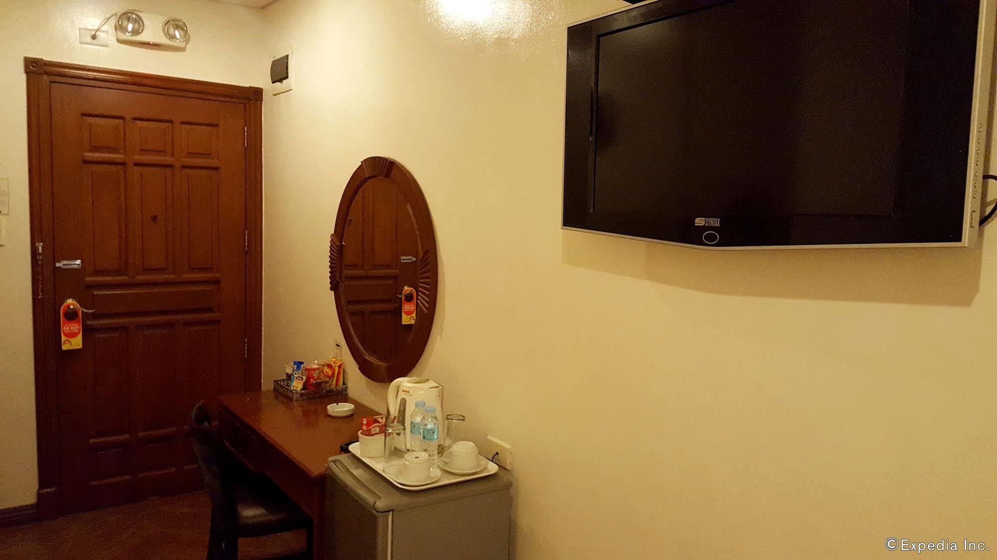 Avitel Hotel Makati City Ngoại thất bức ảnh