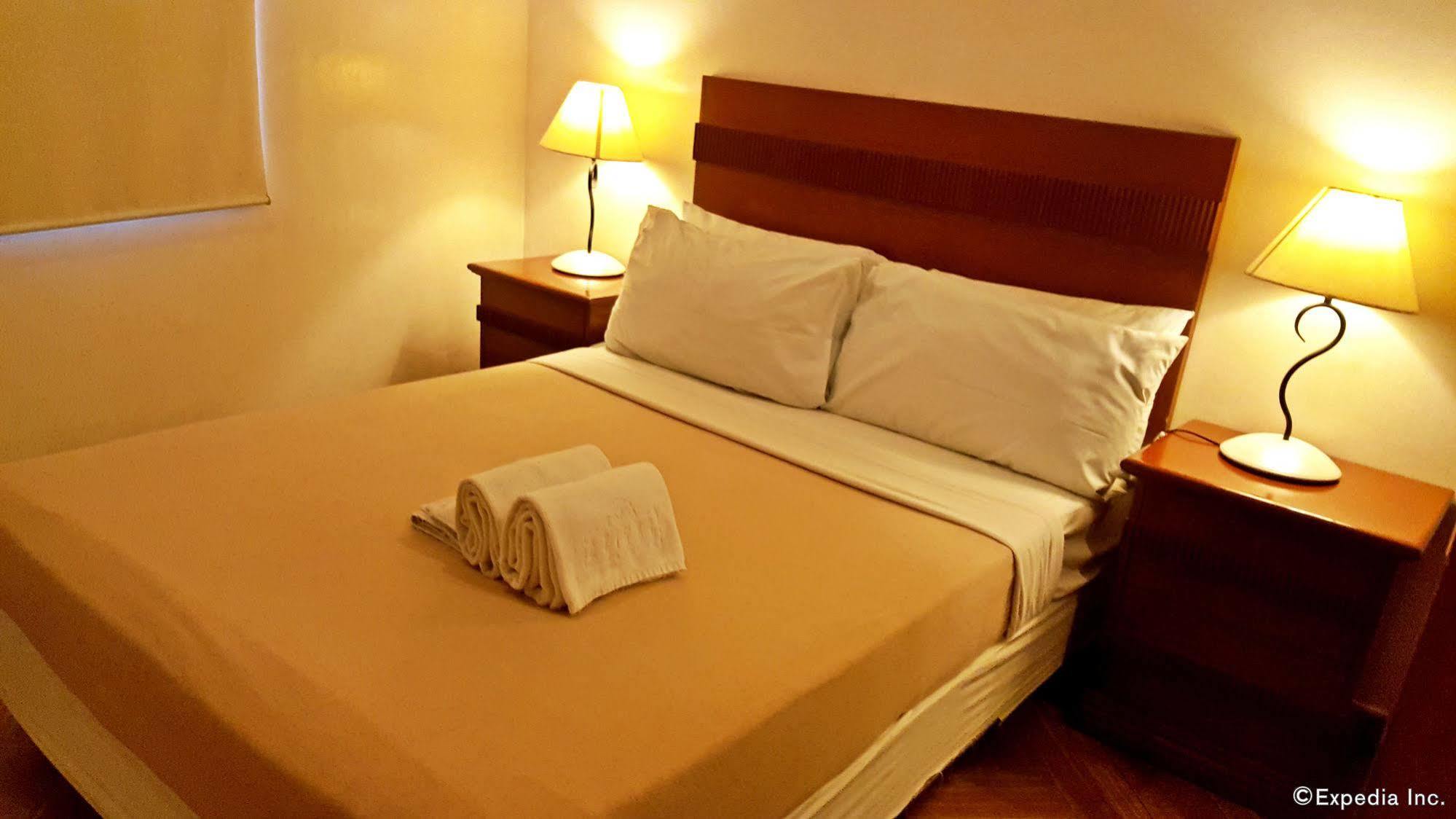 Avitel Hotel Makati City Ngoại thất bức ảnh