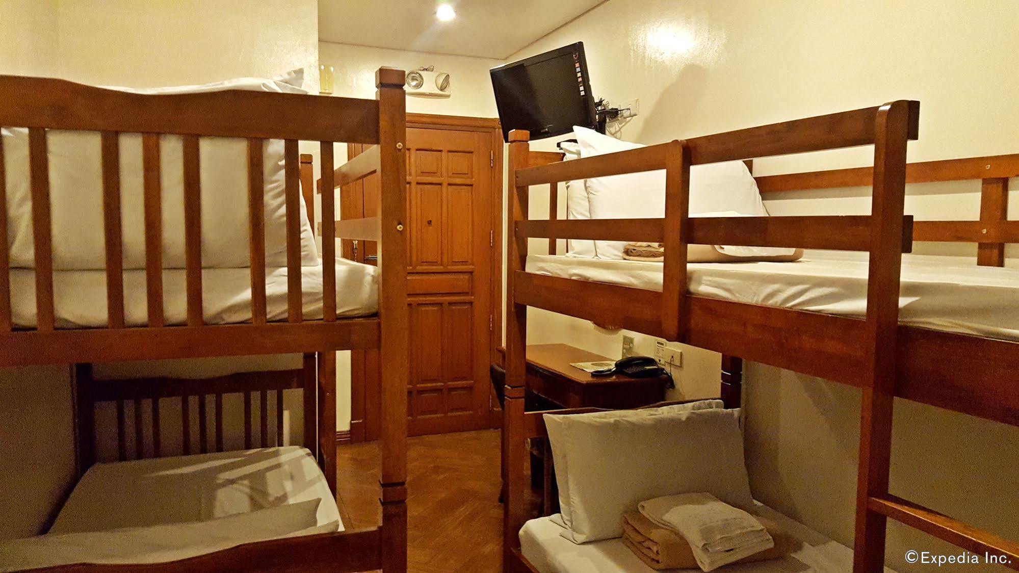 Avitel Hotel Makati City Ngoại thất bức ảnh