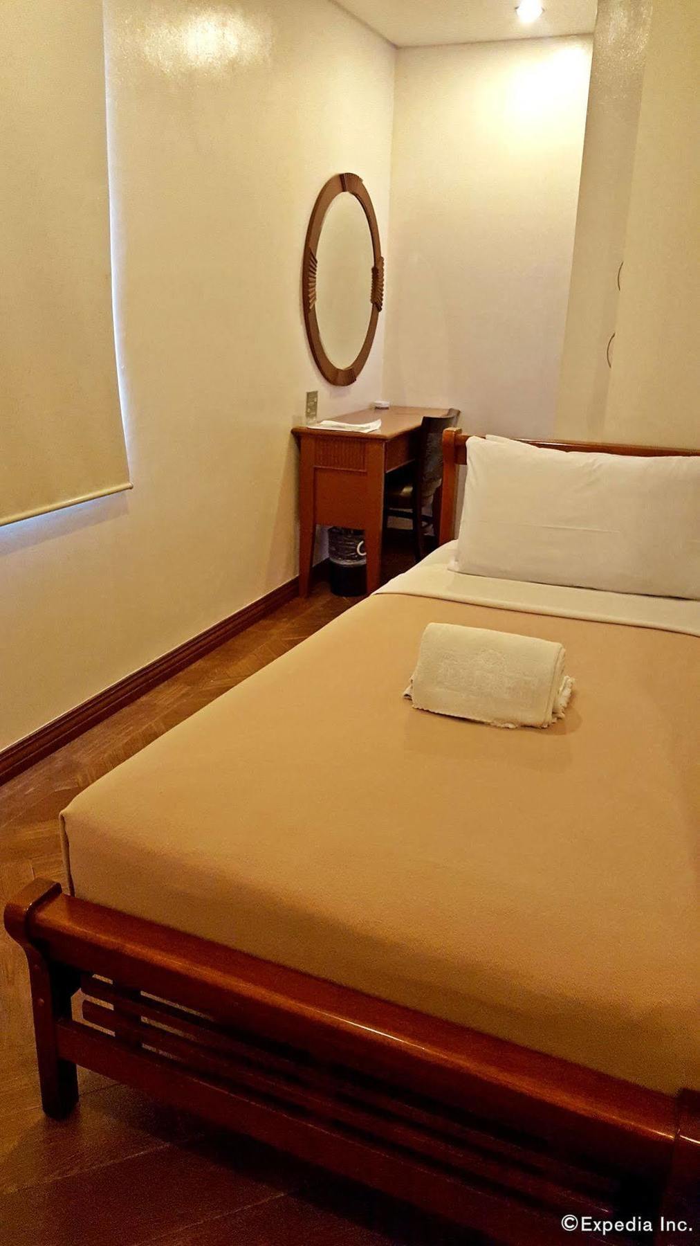 Avitel Hotel Makati City Ngoại thất bức ảnh