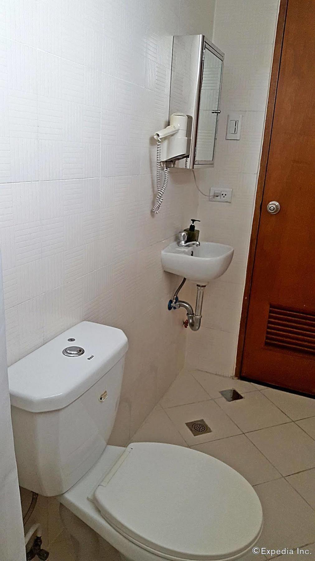 Avitel Hotel Makati City Ngoại thất bức ảnh