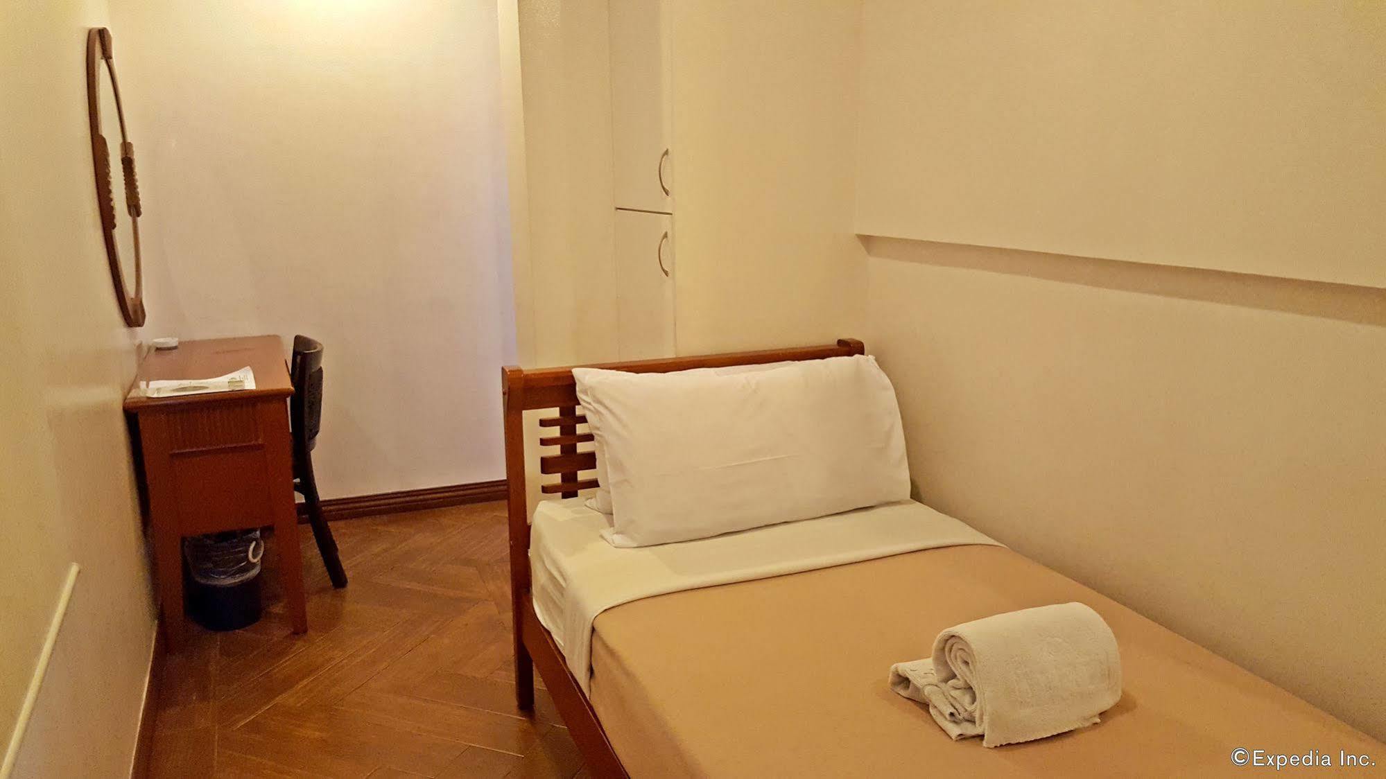 Avitel Hotel Makati City Ngoại thất bức ảnh